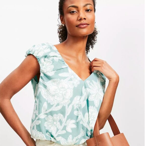 LOFT Floral V-Neck Bubble Hem Top - Size S Casual Modest Spring Office - Picture 1 of 6